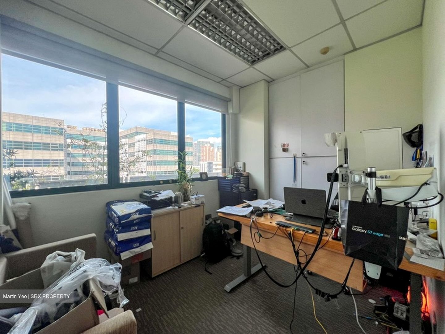 Redhill Forum (D3), Factory #457578161